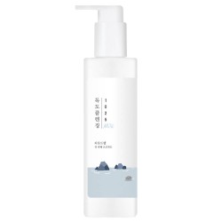 Нежное молочко для снятия макияжа с морской водой Round Lab 1025 Dokdo Cleansing Milk